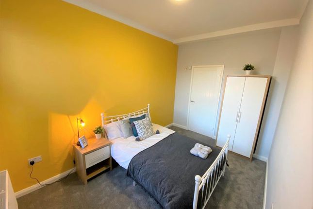 Thumbnail Property to rent in Room 4, Sir Thomas Whites Road, Chapelfields