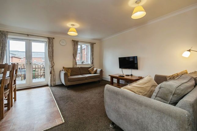 4-bed house on 39, Russell Walk, Exeter, £350,000