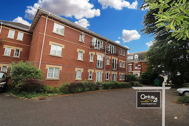 Thumbnail Flat for sale in |Ref: L779416|, Locksley Court, Archers Road, Southampton
