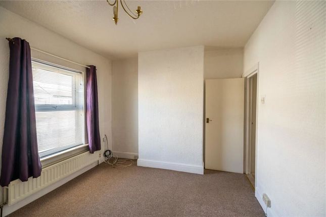 Top Flat - 34, Buller Street, Grimsby photo 5