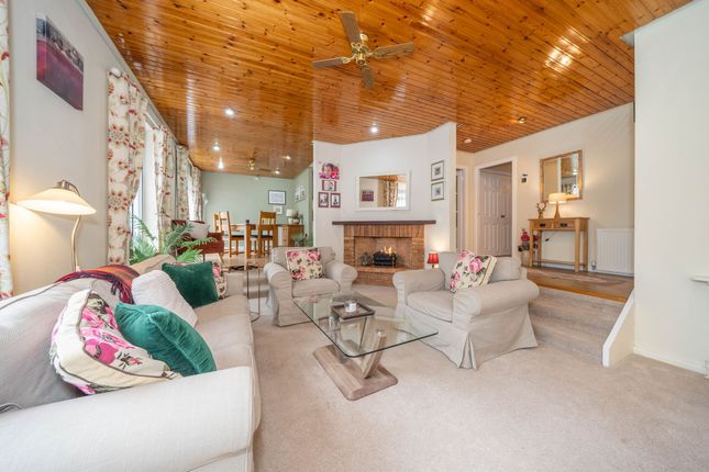 2 Bankton Wood, Livingston photo 2