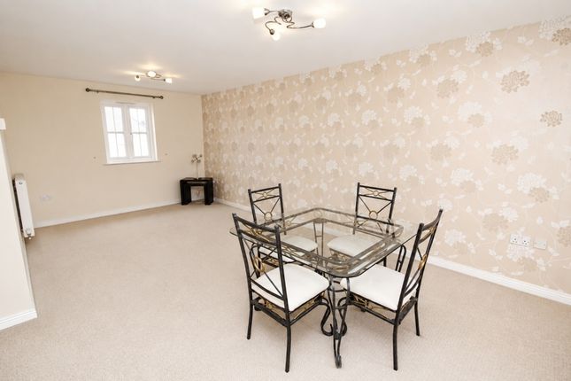 62, Threipland Drive, Birchgrove, Cardiff photo 5