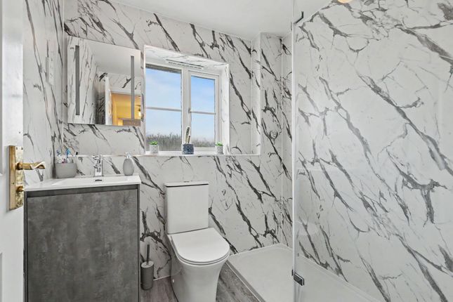 5 Malt Close, Newmarket photo 4