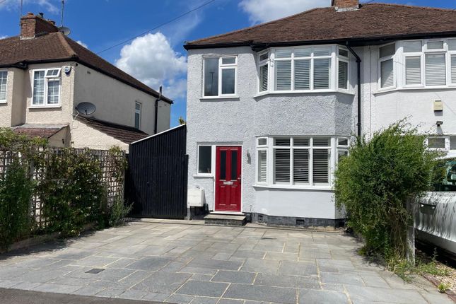 38 Clive Close Front.Jpg