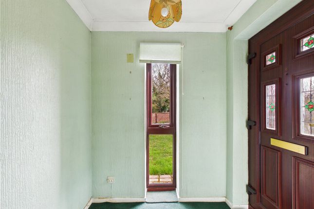 73, Barley Way, Colchester photo 2
