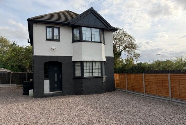 3-bed detached on 30, Hinckley, £1,450/mo