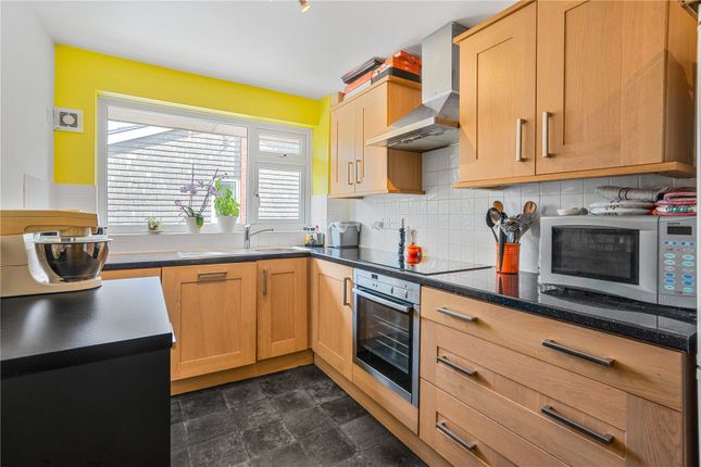 4, Sussex Court, Woking photo 3