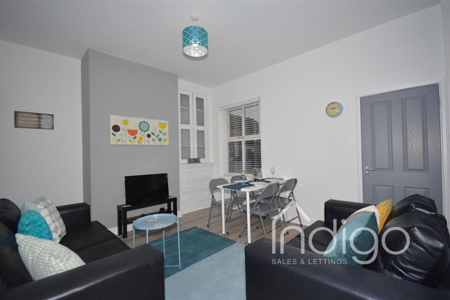 Room 3, 51 Slaney Street, Newcastle photo 4
