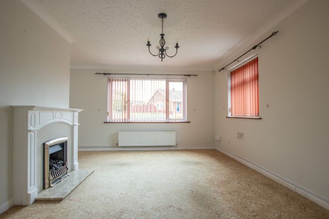 30 Mountbatten Road, Dersingham, Norfolk photo 4