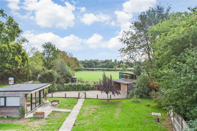 Lughorse Lane Hunton, Maidstone photo 4