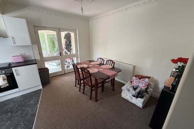 Ingleborough Drive, Sprotbrough Doncaster photo 5