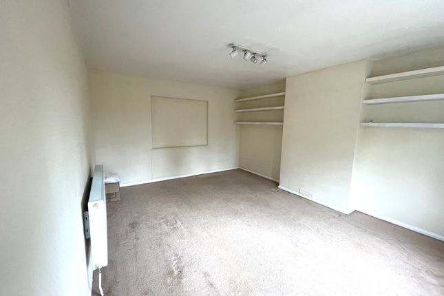 Duplex to rent in The Avenue, Potters Bar