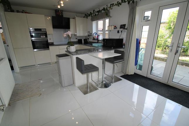 1, Perry Close, Milton Keynes photo 2