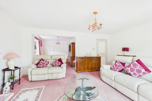 16, Brou Close, East preston photo 4