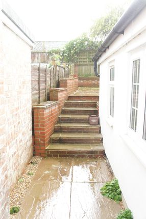 Terraced house to rent in West Street, Crewkerne