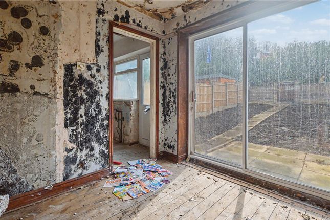 12, Haigh Gardens, Leeds photo 4
