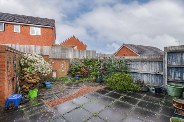 End terrace house to rent in Wheelers Lane, Brockhill, Redditch, Worcestershire