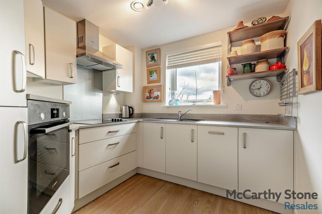 27 Pym Court, Bewick Avenue, Topsham, Exeter photo 5