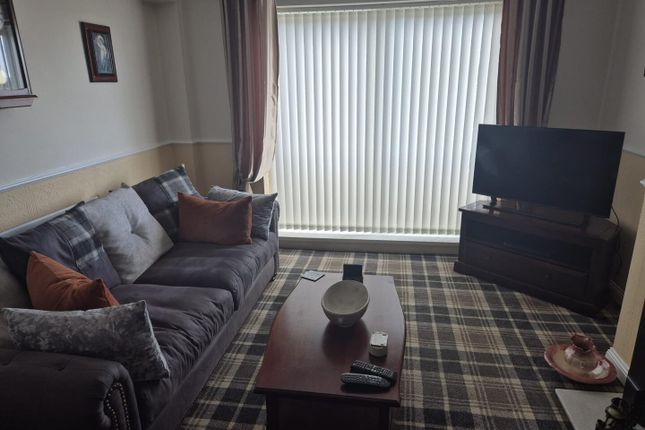 14, Greens Place, South Shields photo 4