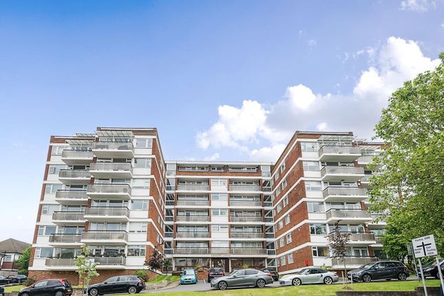Thumbnail Flat to rent in Embassy Lodge, Finchley
