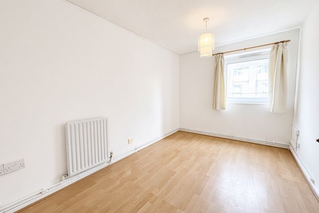 78, Enfield photo 3