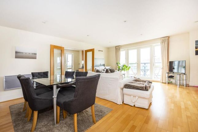 Flat to rent in Hall Road, St. John's Wood, London
