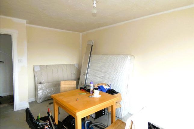 43, Forsythia Close, Birmingham photo 4