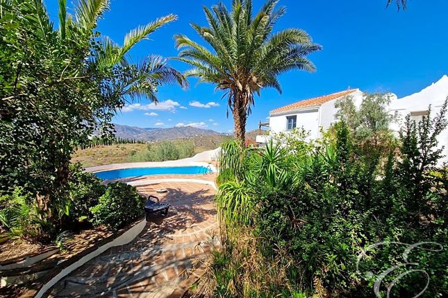 Country house for sale in Viñuela, Axarquia, Andalusia, Spain
