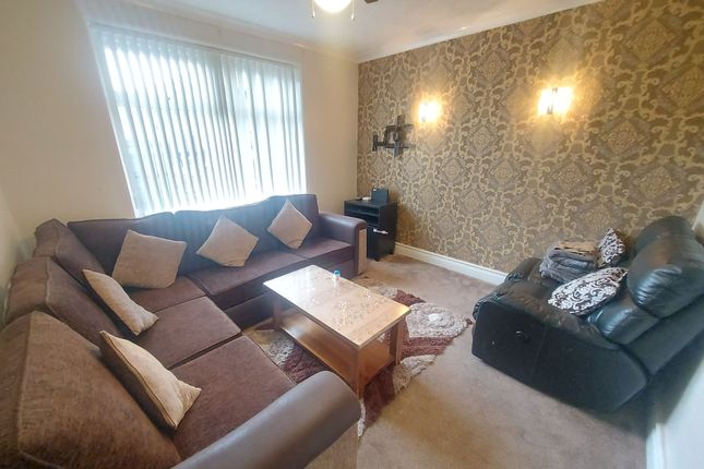 15 St. Leonards Grove, Bradford photo 4