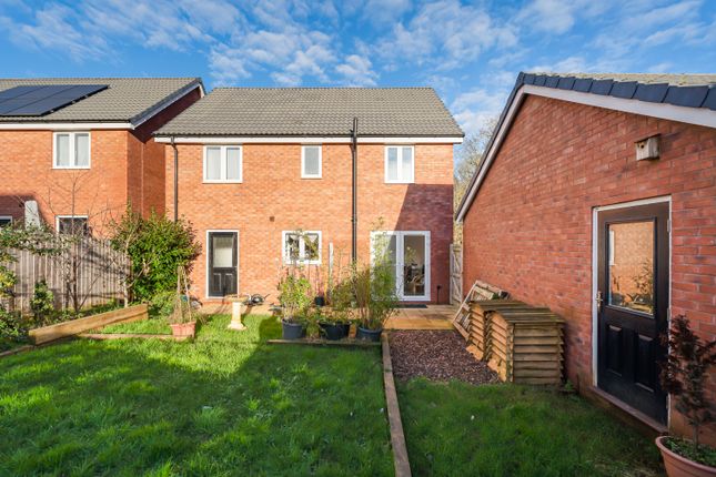 21, Orchard Way, Exeter photo 2