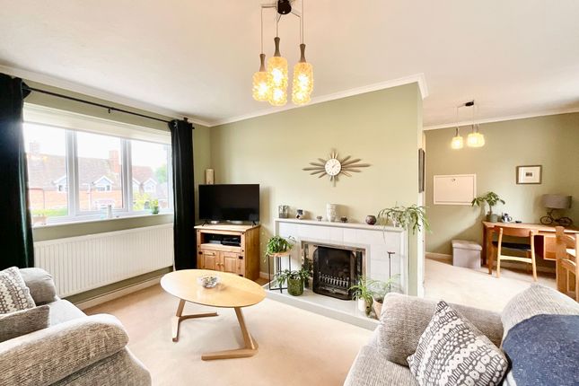 36 Pirehill Lane, Stone photo 3