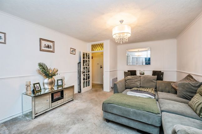 Flat 4, Selmeston Court, Surrey Road, Seaford photo 3
