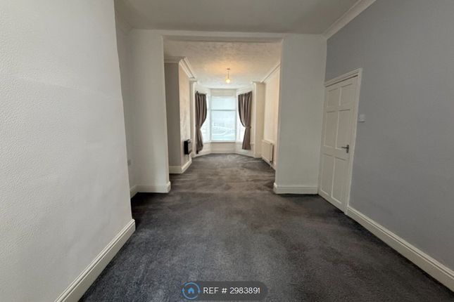 Clare Road, Wyke, Bradford photo 4