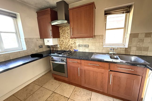 29, Skillen Lodge, 552 Uxbridge Road, Pinner photo 4