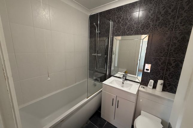 The Bungalow, 59 Greenwood Drive, Watford photo 2