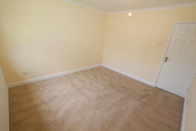 3, Cuckoo Lane, Woking photo 5