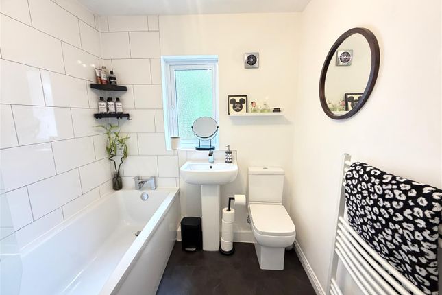 20, Beckside Gardens, Brampton photo 4
