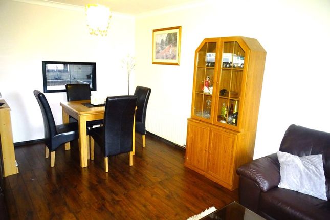 Town house for sale in Tanglewood Way, Brookside, Feltham