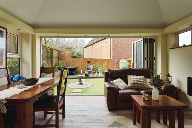 11, Medway Drive, Nottingham photo 3