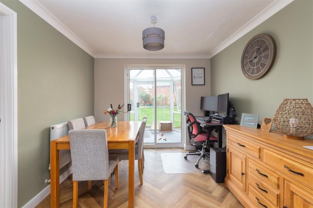 1, Fulmar Crescent, Morecambe photo 4