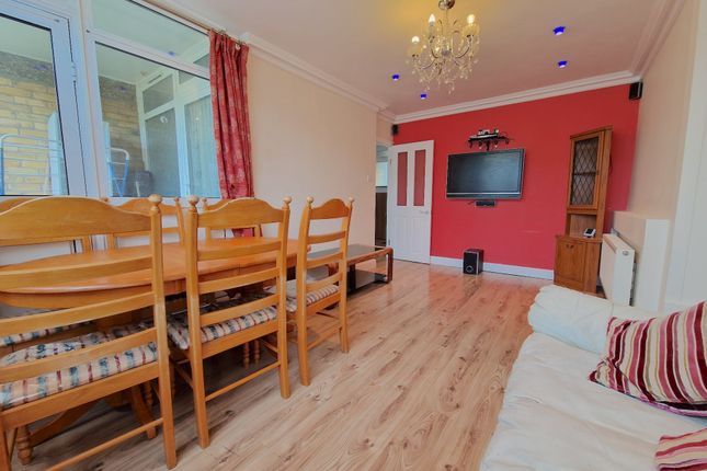 Maisonette to rent in Crowder Street, Shadwell, London