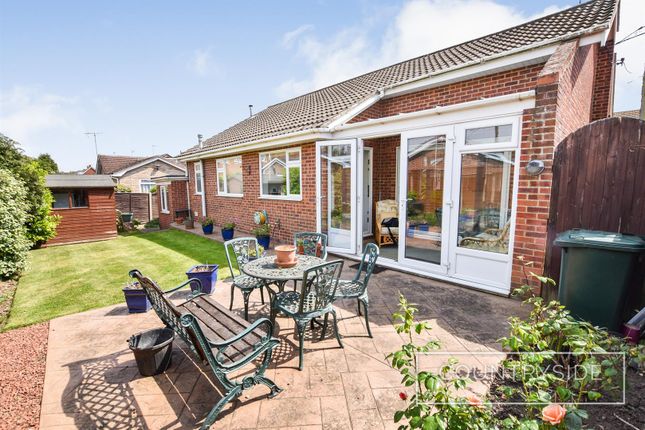 9, Corona Road, Canvey Island photo 3