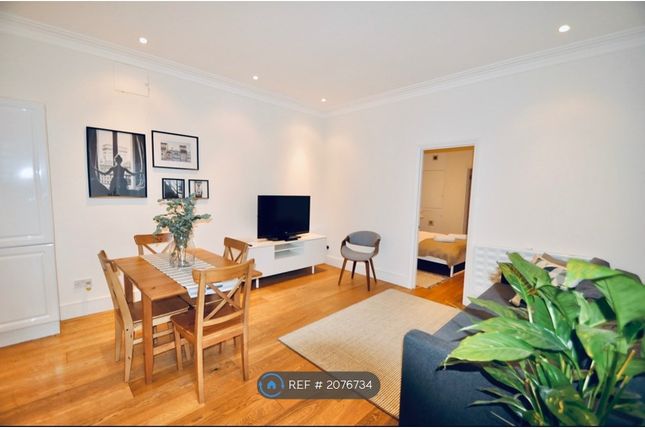 Thumbnail Flat to rent in St Peters Street, London