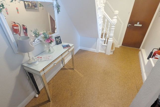 flat 4 55, Esplanade Avenue, Porthcawl photo 2