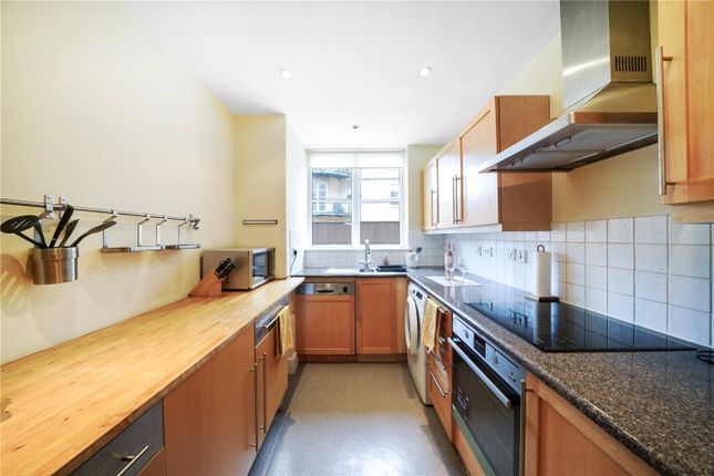 Flat for sale in Worple Road, London