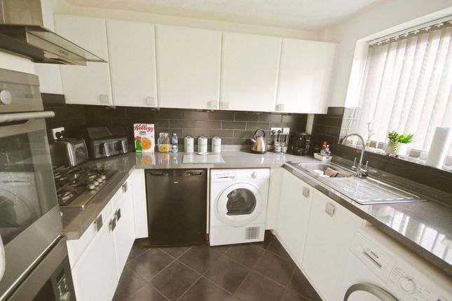 80 Charnwood Road, Corby photo 3