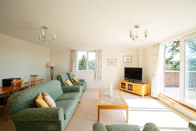 14 Cedar Court,, Glenavon Park, Bristol photo 3