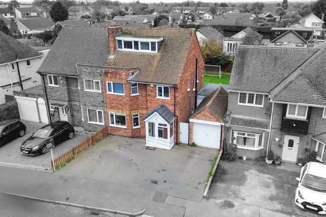 4-bed house on 29 Hill Way, Leicester, £350,000