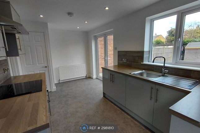 Camborne Crescent, Retford photo 3