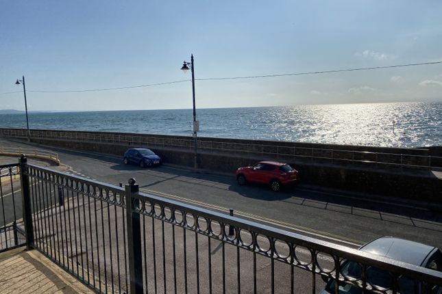2 bed flat to rent in Den Promenade, Teignmouth TQ14